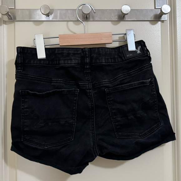 American Eagle Shorts - Super Super Stretch Mid Rise Black - Picture 2 of 2